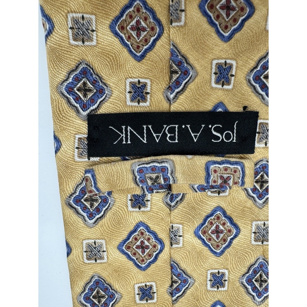 Jos A Bank Silk Tie‎ Yellow Blue Geometric Medallion Classic Mens Necktie USA - Picture 6 of 8